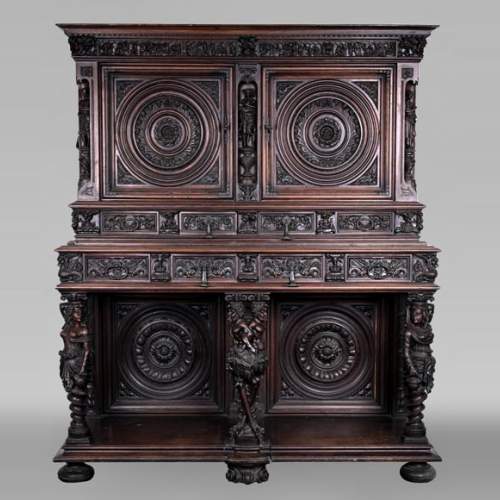 CHIMERIC DRESSOIR