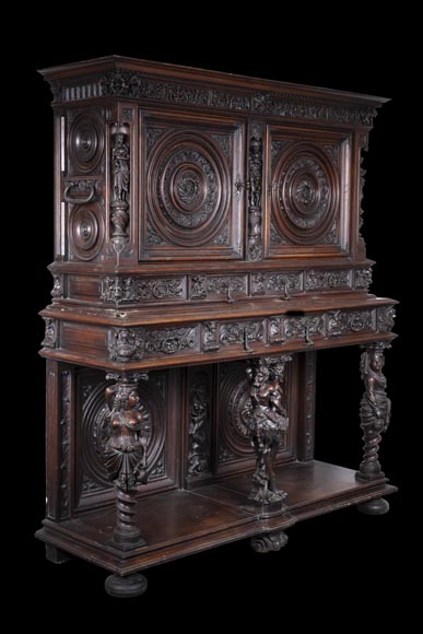 CHIMERIC DRESSOIR-1