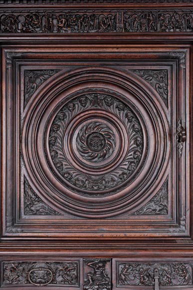 CHIMERIC DRESSOIR-11