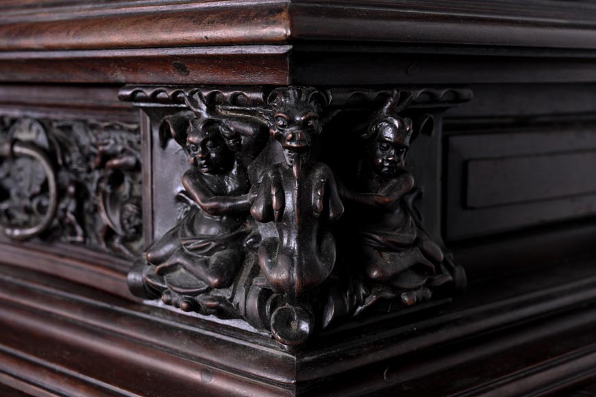 CHIMERIC DRESSOIR-16