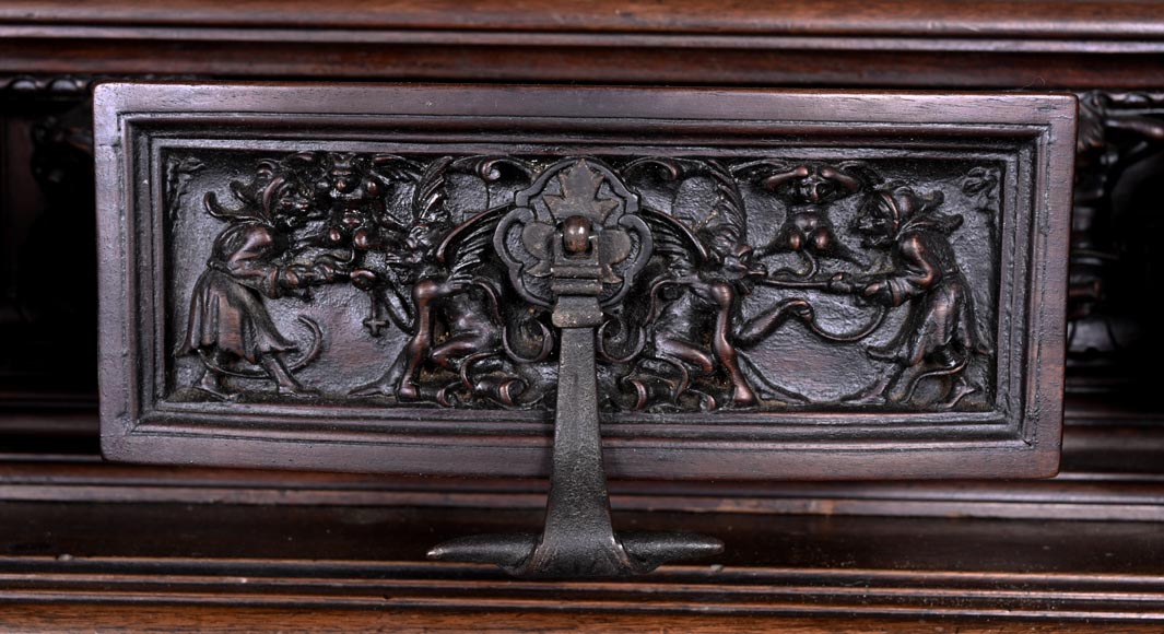 CHIMERIC DRESSOIR-18