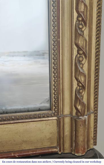 Louis XVI style gilded trumeau with ribbon and pearl decoration-4