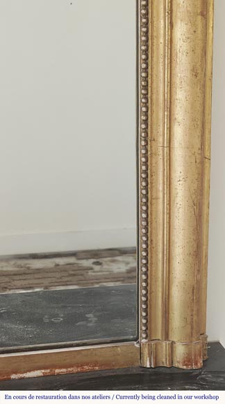 Louis XVI style gilded trumeau decorated with pearls-4