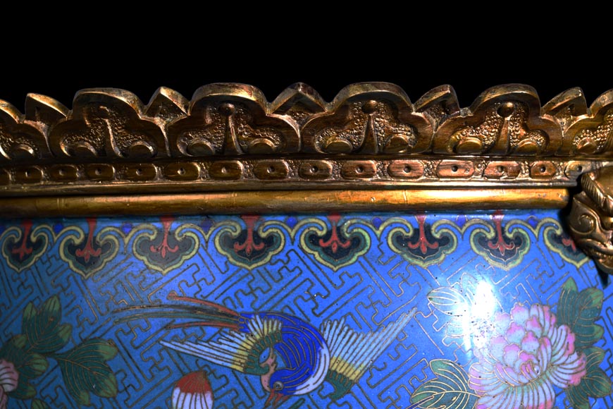 Ferdinand BARBEDIENNE – Japonist cachepot in gilt bronze and cloisonné enamel-3