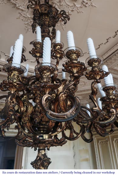  Important Louis XV style chandelier with 36 lights, in gilt bronze-7