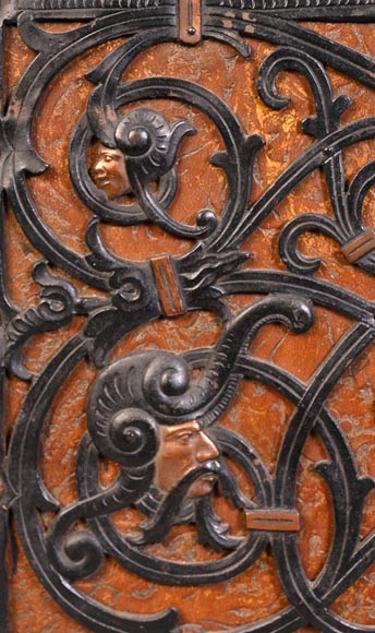 Leather and iron travelling case with dragons and mascarons-7