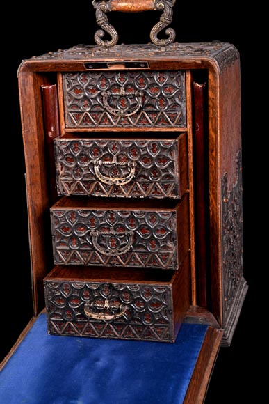 Leather and iron travelling case with dragons and mascarons-9