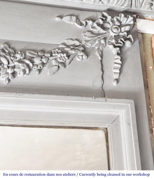 Louis XVI style trumeau with a floral garland-3