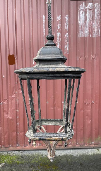 Important pair of hexagonal architectural lanterns in patinated metal-1