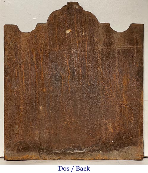 Fireplace plaque with coat of arms supported by two greyhounds Fireplace plaque with coat of arms supported by two greyhounds-8