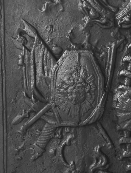 Fireplace plaque bearing the arms of France and the crowned H Fireplace plaque bearing the arms of France and the crowned H-4