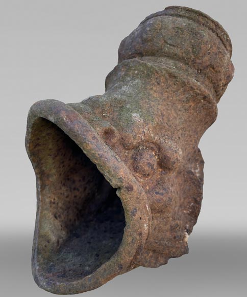 Cast iron dolphin-form rainwater downpipe Cast iron dolphin-form rainwater downpipe-2