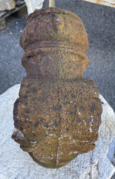 Cast iron dolphin-form rainwater downpipe Cast iron dolphin-form rainwater downpipe-6