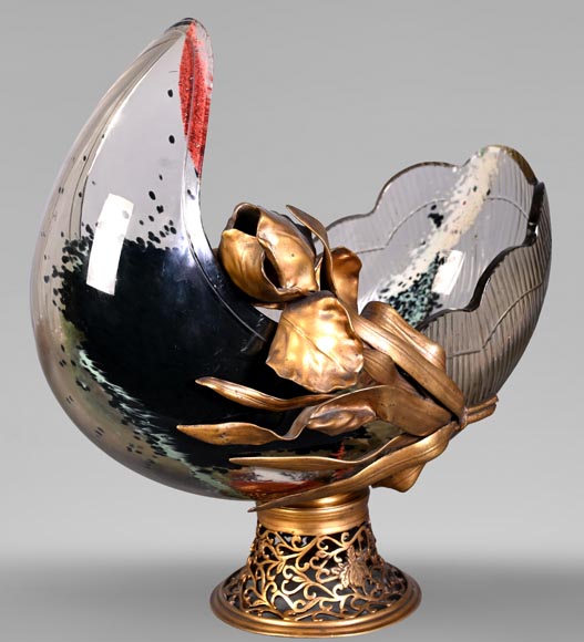 Attributed to L'Escalier de Cristal, François-Eugène Rousseau, and Ernest Léveillé: a Japonist polychrome glass vase encircled by a gilt-bronze iris.-1