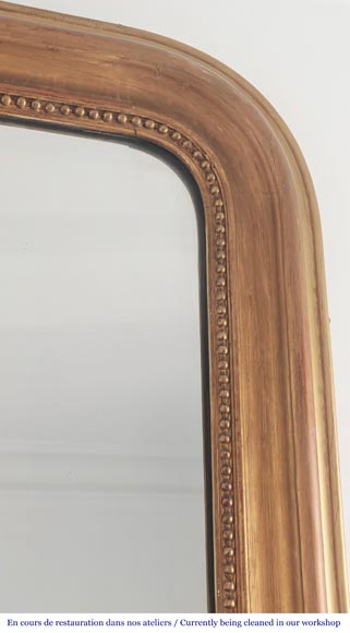 Gilt Louis-Philippe style trumeau mirror with a beaded border Gilt Louis-Philippe style trumeau mirror with a beaded border-2