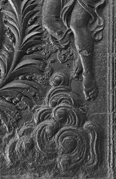 Large Cast Iron Fireback with the Arms of the Dukes of Lorraine, Flanked by Musical Angels-7
