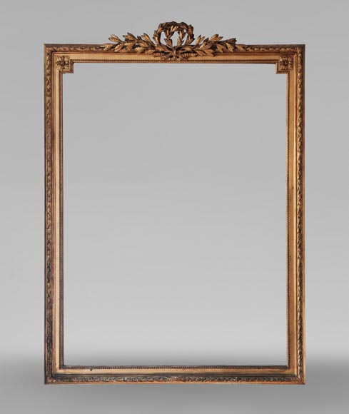 Louis XVI-style gilded pier-glass frame with a double laurel wreath motif Louis XVI-style gilded pier-glass frame with a double laurel wreath motif-0