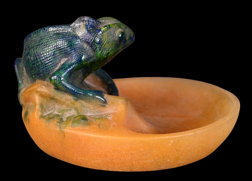 WALTER Amalric & BERGÉ Henri — Pâte de verre dish with chameleon WALTER Amalric & BERGÉ Henri — Pâte de verre dish with chameleon-4