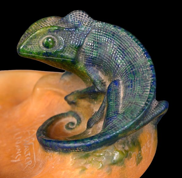 WALTER Amalric & BERGÉ Henri — Pâte de verre dish with chameleon WALTER Amalric & BERGÉ Henri — Pâte de verre dish with chameleon-8