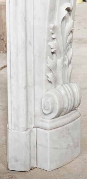 Louis XV style fireplace in Carrara marble, richly decorated with shells and flowers Louis XV style fireplace in Carrara marble, richly decorated with shells and flowers-12