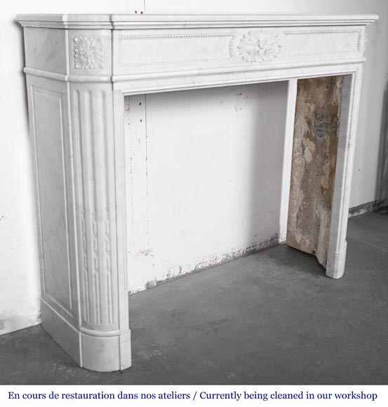 Louis XVI style fireplace in Carrara marble with rounded corners-3