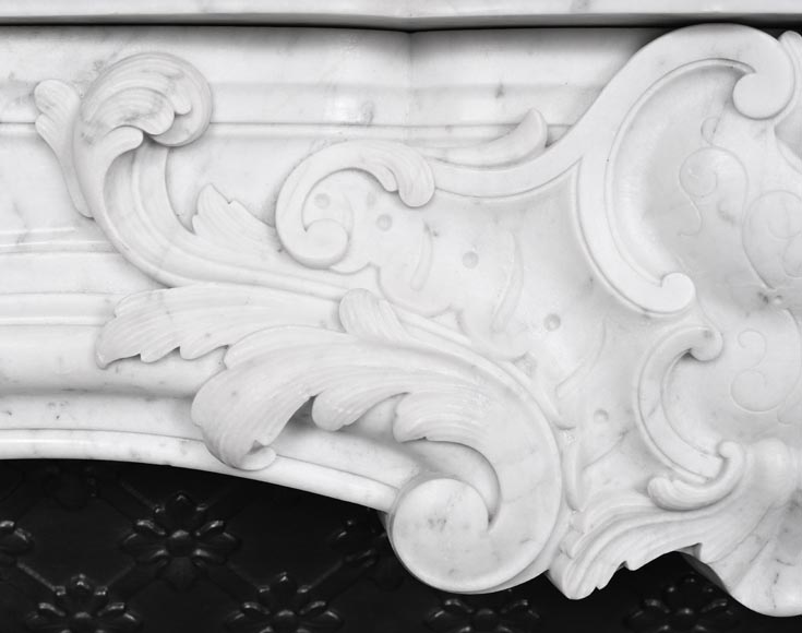 Louis XV-style Carrara marble fireplace, decorated with a palmette-3