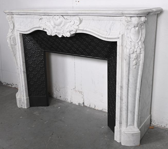 Louis XV-style Carrara marble fireplace, decorated with a palmette-7