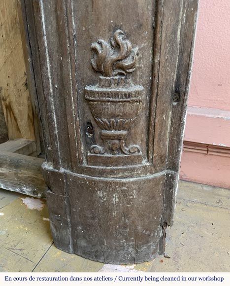 Louis XVI period mantel in oak-9