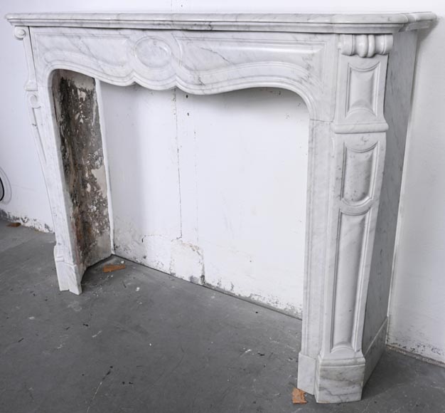 Large Louis XV-style fireplace, Pompadour model, in Carrara marble-5