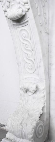 Napoleon III style scroll fireplace, richly sculpted, in Carrara marble Napoleon III style scroll fireplace, richly sculpted, in Carrara marble-7