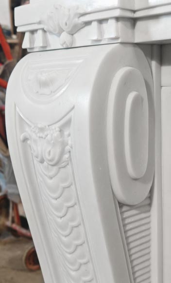 Highly carved Napoleon III style Carrara marble fireplace Highly carved Napoleon III style Carrara marble fireplace-7