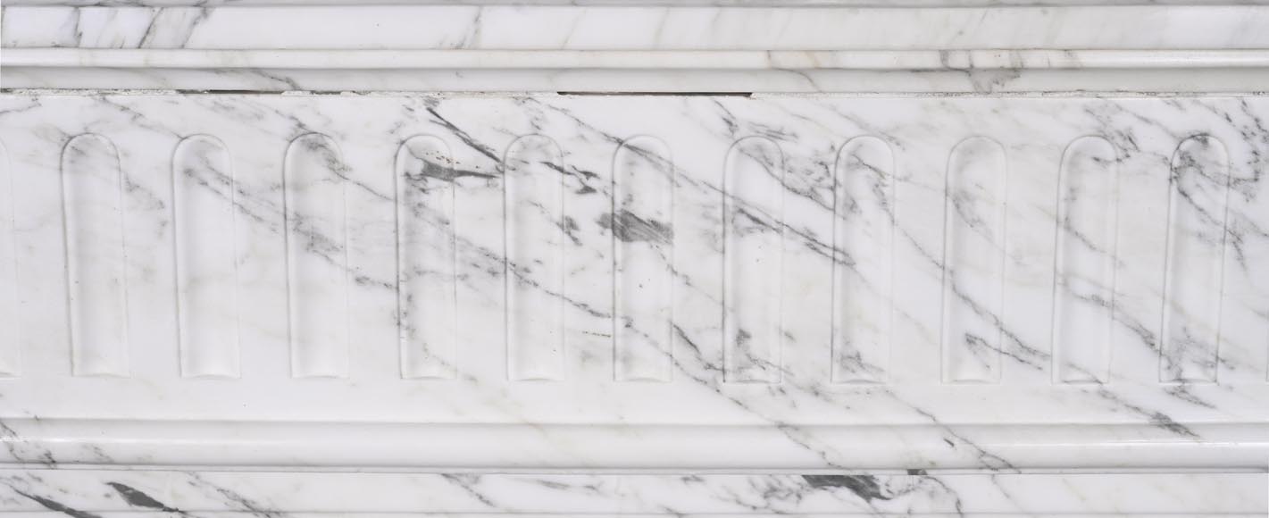 Louis XVI style curved fireplace in Arabescato marble, with rudenture and acanthus leaf-1
