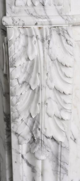 Louis XVI style curved fireplace in Arabescato marble, with rudenture and acanthus leaf-7