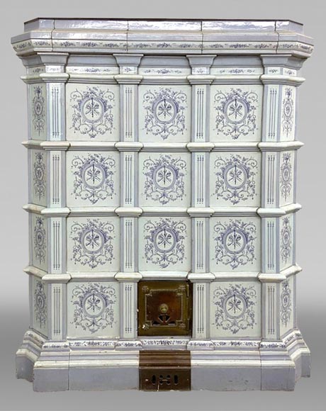 Loebnitz Paris, white ceramic stove with blue decoration Loebnitz Paris, white ceramic stove with blue decoration-0
