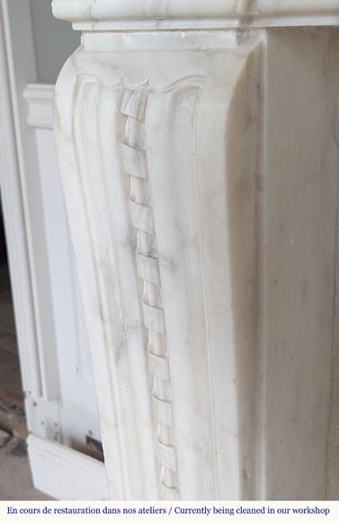 Louis XVI period mantel with pearls and carved ribbon-5