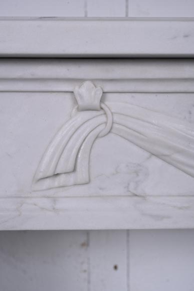 Small Louis XVI style mantel with carved drapery in carrare marble-2
