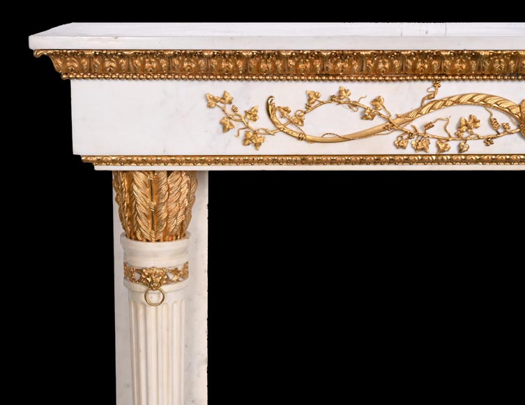 Very beautiful antique Louis XVI style fireplace in Statuary Carrara marble with quiver-shaped columns, after the model from the Chateau of Fontainebleau-5