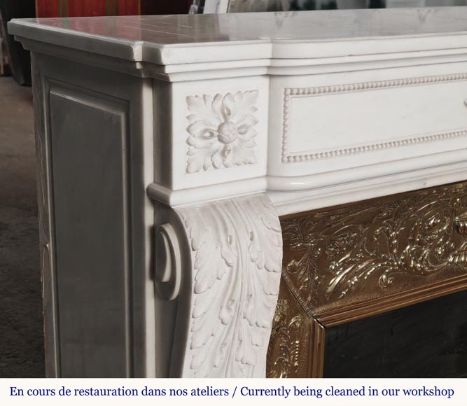 Large Louis XVI style fireplace with acanthus leaves and pearls, in statuary marble Large Louis XVI style fireplace with acanthus leaves and pearls, in statuary marble-5