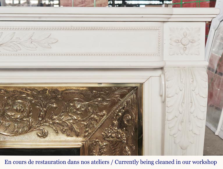 Large Louis XVI style fireplace with acanthus leaves and pearls, in statuary marble Large Louis XVI style fireplace with acanthus leaves and pearls, in statuary marble-9