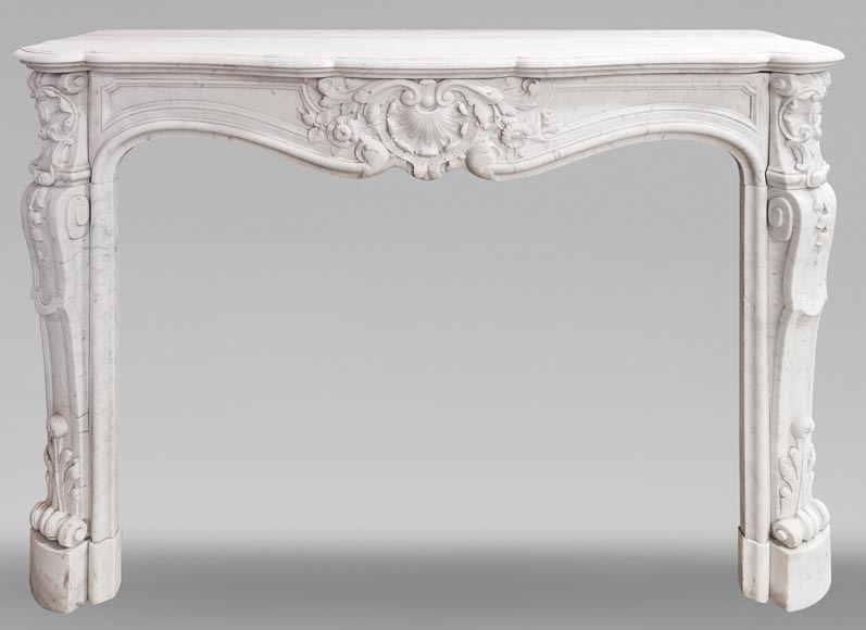 Louis XV style fireplace in Carrara marble, with shell and flower decoration-0