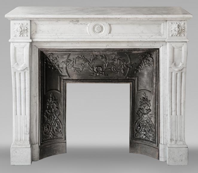Louis XVI style fireplace in Carrara marble, decorated with a flower-0
