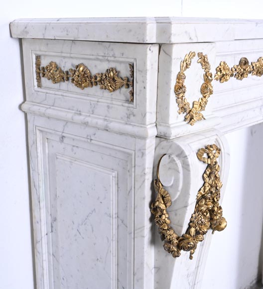Louis XVI-Style Fireplace in Carrara Marble with Gilt Bronze Decoration-7