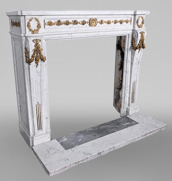 Louis XVI-Style Fireplace in Carrara Marble with Gilt Bronze Decoration-9