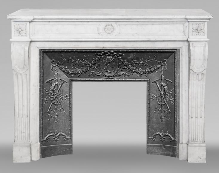  Louis XVI style fireplace with a central sunflower, in Carrara marble-0
