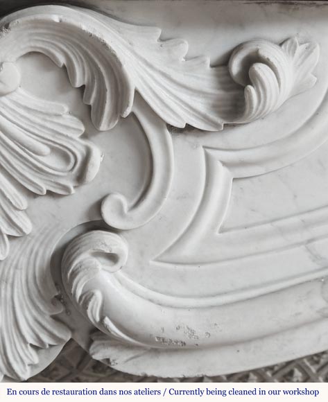 Louis XV style fireplace in Carrara marble, decorated with a palmette-3
