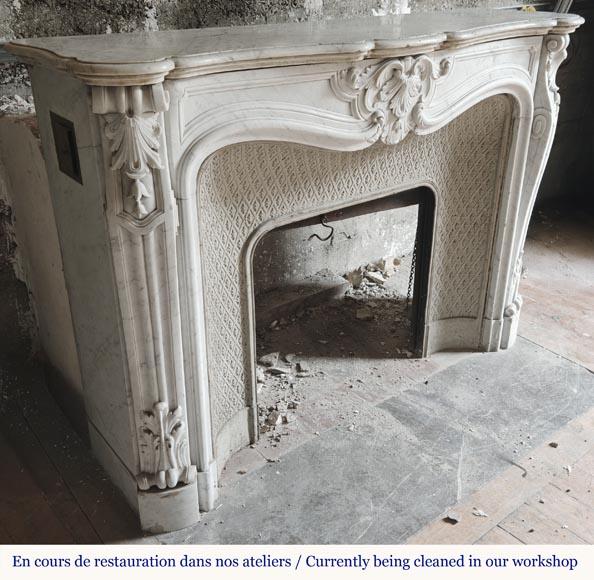 Louis XV style fireplace in Carrara marble, decorated with a palmette-4