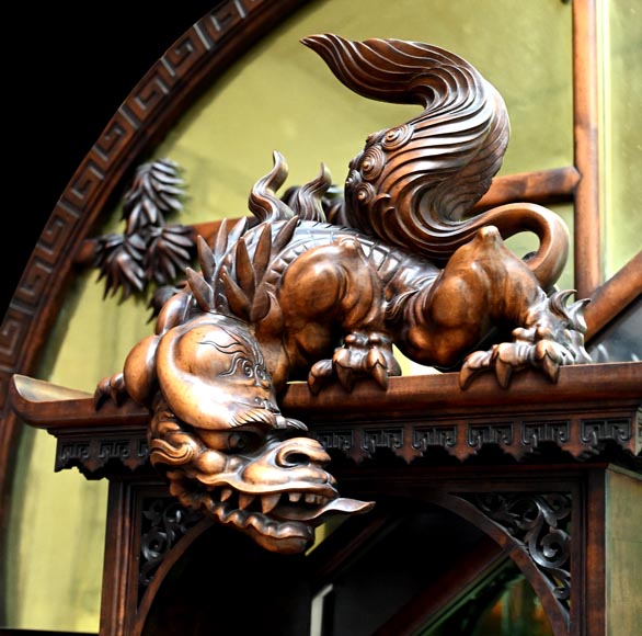 Gabriel VIARDOT (1830-1901) – Japanese-style fireplace in stained sycamore wood, topped with a dragon and an imposing circular mirror-4