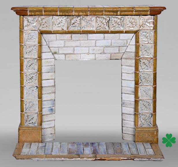 Glazed stoneware fireplace, signed “Grès de Bigot”, circa 1895-0