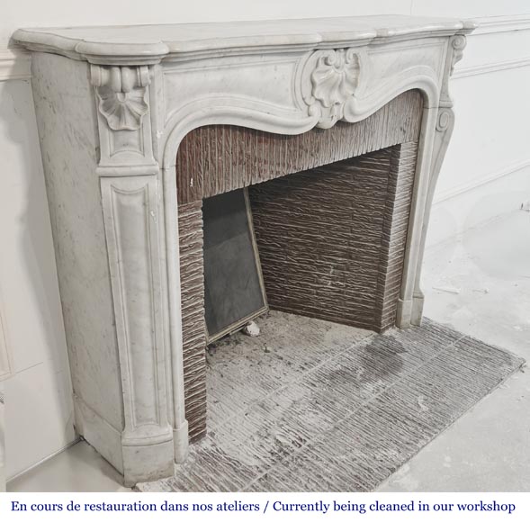 Louis XV style fireplace in Carrara marble, decorated with three shells-3