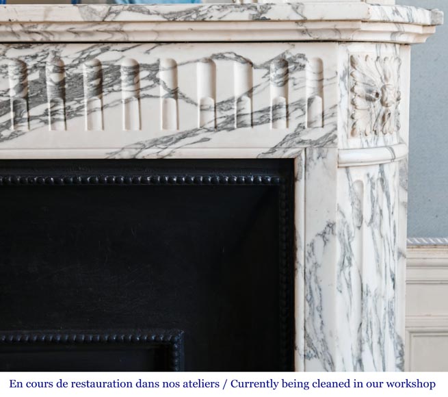 Louis XVI style fireplace with fluted decoration in Arabescato marble Louis XVI style fireplace with fluted decoration in Arabescato marble-6
